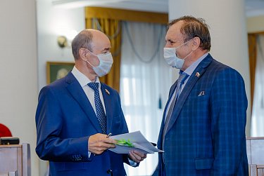 Депутаты приняли законы в поддержку бизнеса